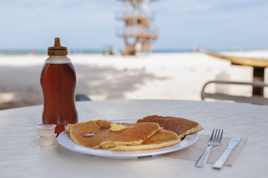 cvb-ami-beach-cafe-pancakes-092223-06