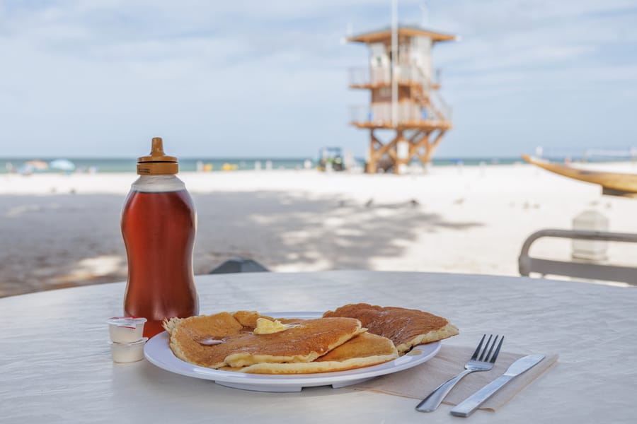 cvb-ami-beach-cafe-pancakes-092223-08