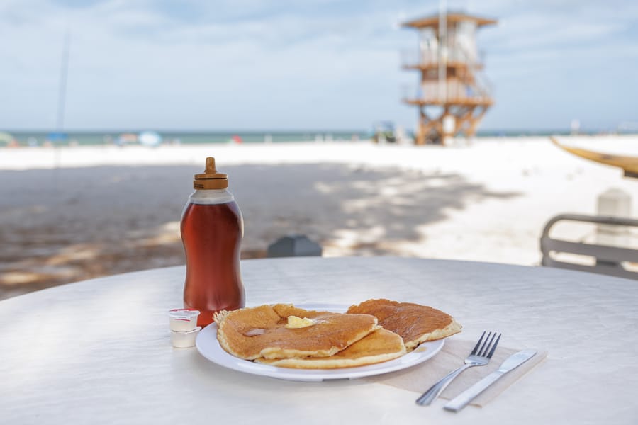 cvb-ami-beach-cafe-pancakes-092223-09