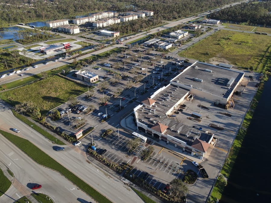 Publix Toledo Blade Plaza Post Ian (6)