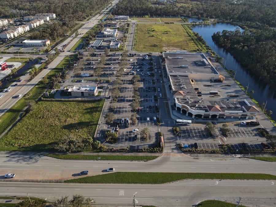 Publix Toledo Blade Plaza Post Ian (7)