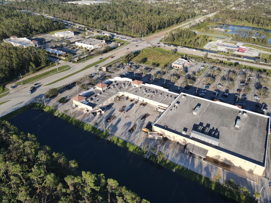 Publix Toledo Blade Plaza Post Ian (4)