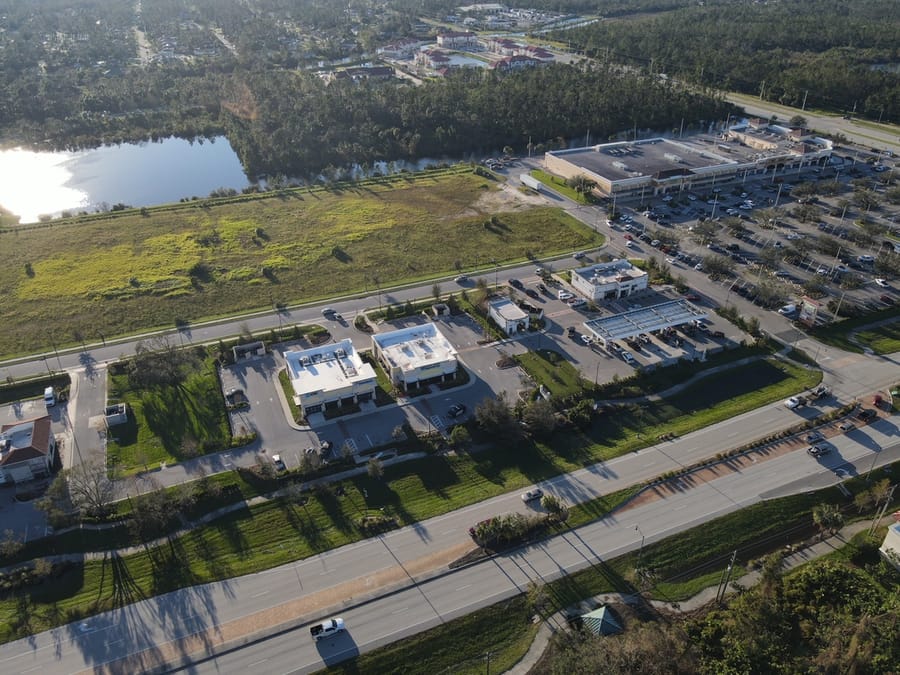 Publix Toledo Blade Plaza Post Ian (11)