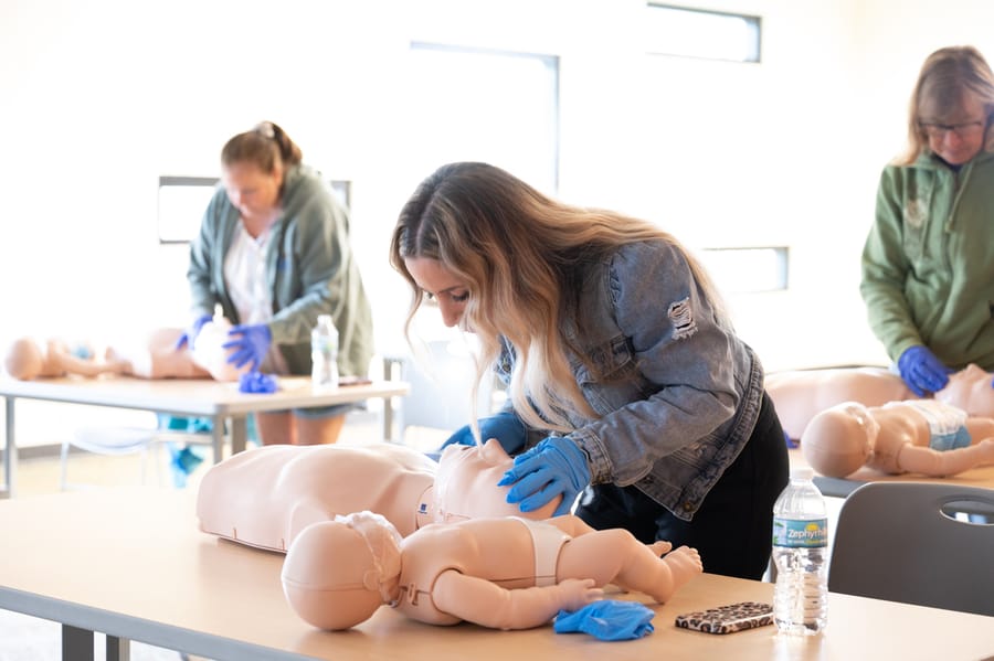 MFCC_First_Aid_CPR_AED_110722 (6)