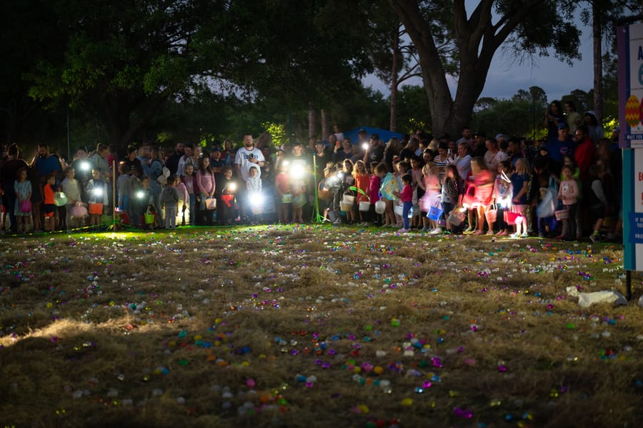 CCFG_Flashlight_Egg_Hunt_040822 (8)