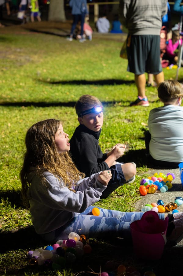 CCFG_Flashlight_Egg_Hunt_040822 (24)