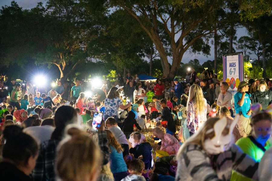 CCFG_Flashlight_Egg_Hunt_040822 (13)