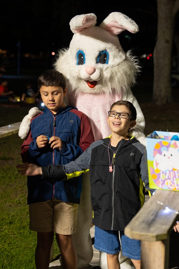 CCFG_Flashlight_Egg_Hunt_040822 (7)