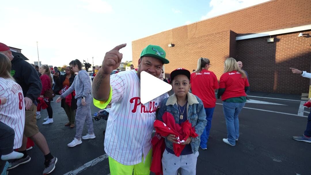 Phillies Rally Bus