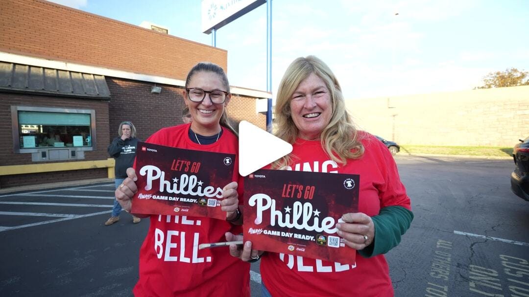 Phillies Rally Bus