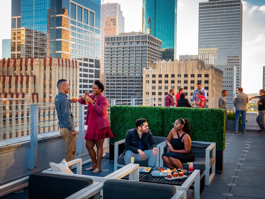 Z_on_23_Rooftop_Bar_14