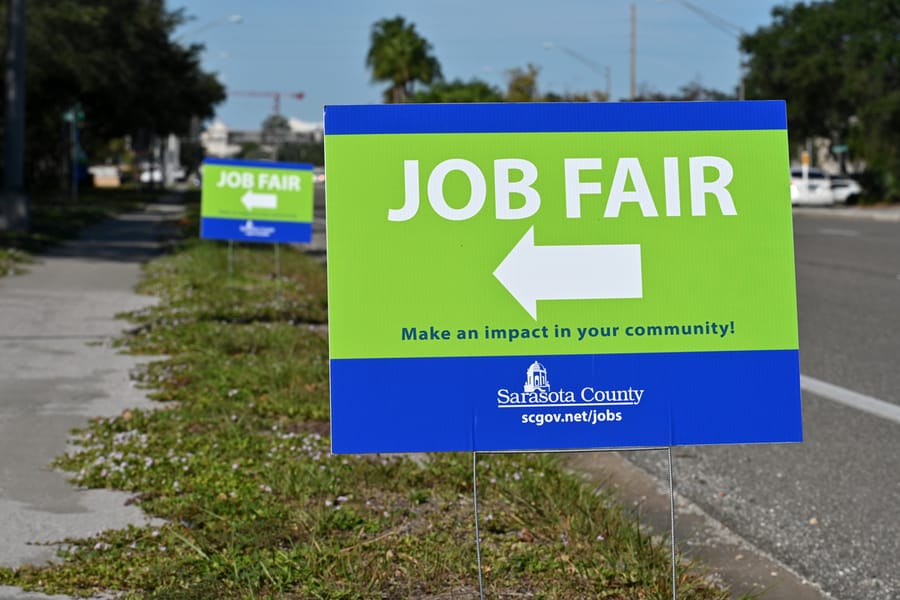 Project_20231019_JobFair_010_SD