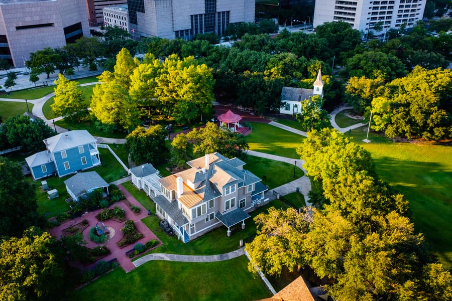 The_Heritage_Society-Sam_Houston_Park_2