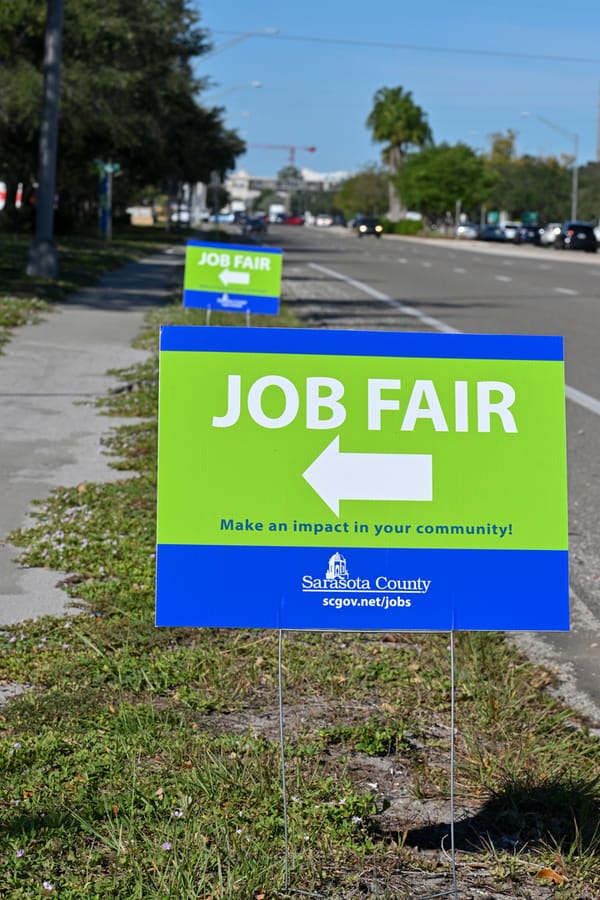 Project_20231019_JobFair_009_SD