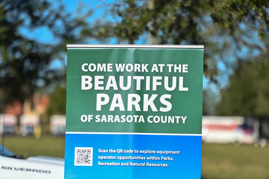 Project_20231019_JobFair_001_SD