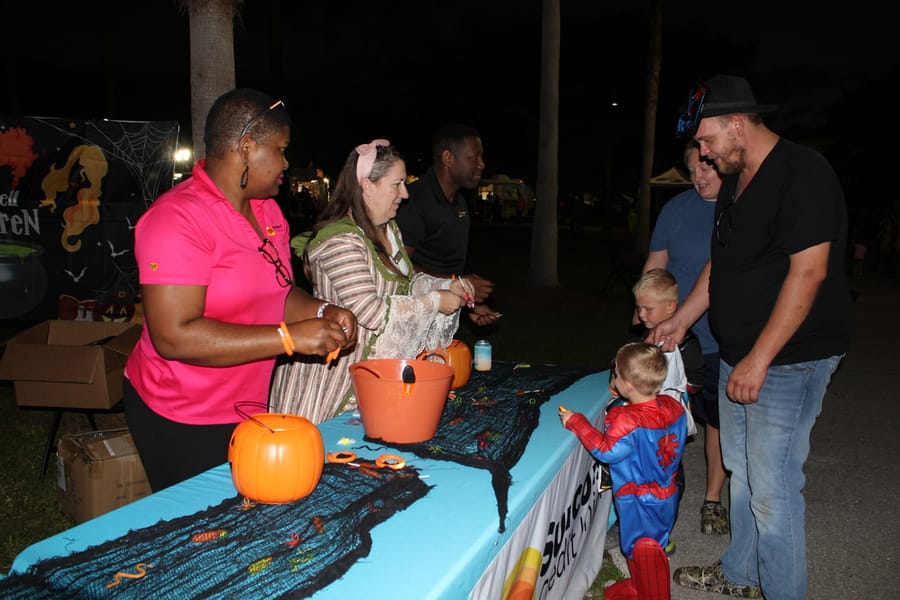 Trick_or_Treat_20231027 (393)