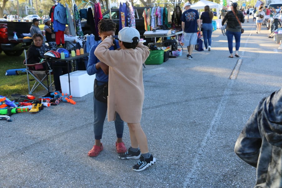 Community_Yard_Sale_20231104 (17)