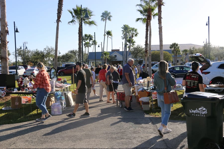 Community_Yard_Sale_20231104 (38)