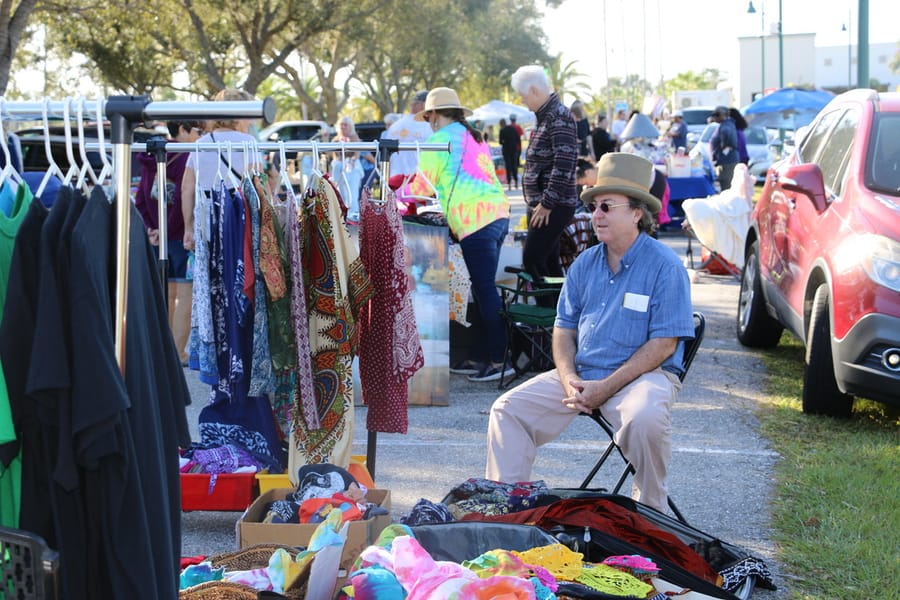 Community_Yard_Sale_20231104 (54)
