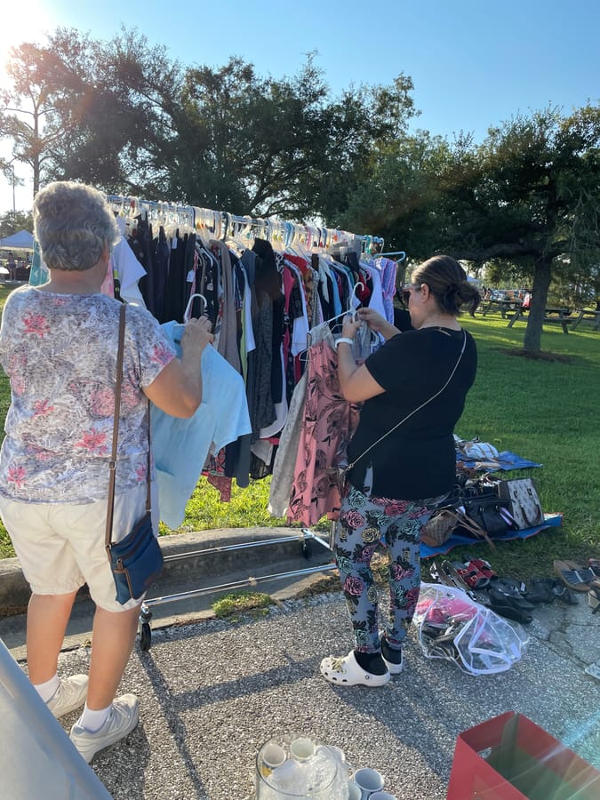 Community_Yard_Sale_09.23(19)