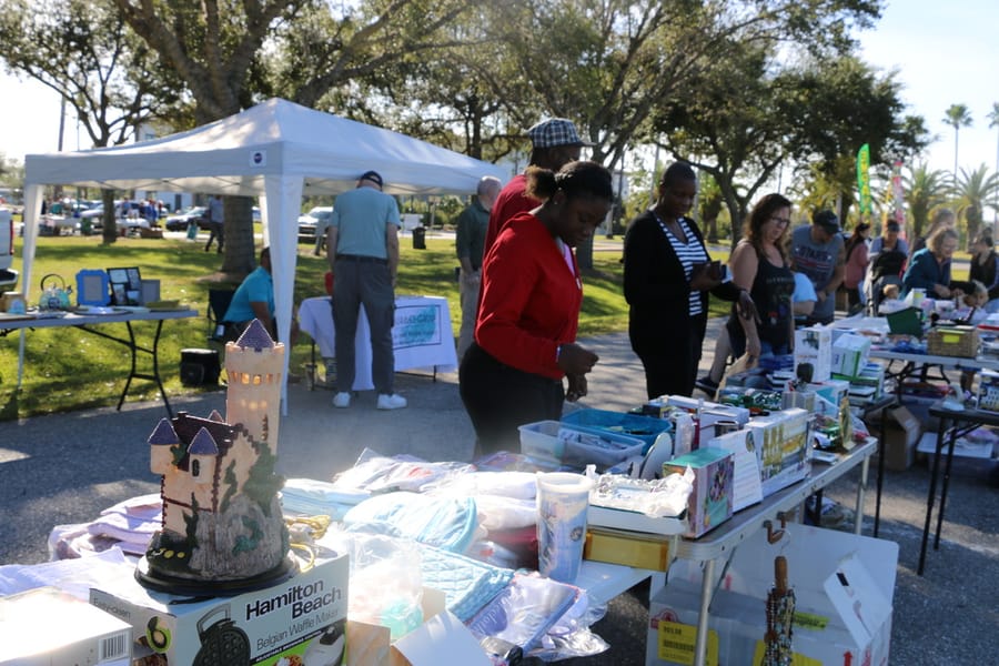 Community_Yard_Sale_20231104 (56)