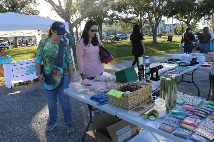 Community_Yard_Sale_20231104 (19)