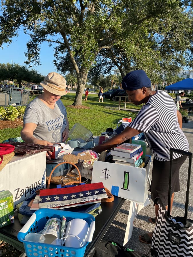 Community_Yard_Sale_09.23(18)