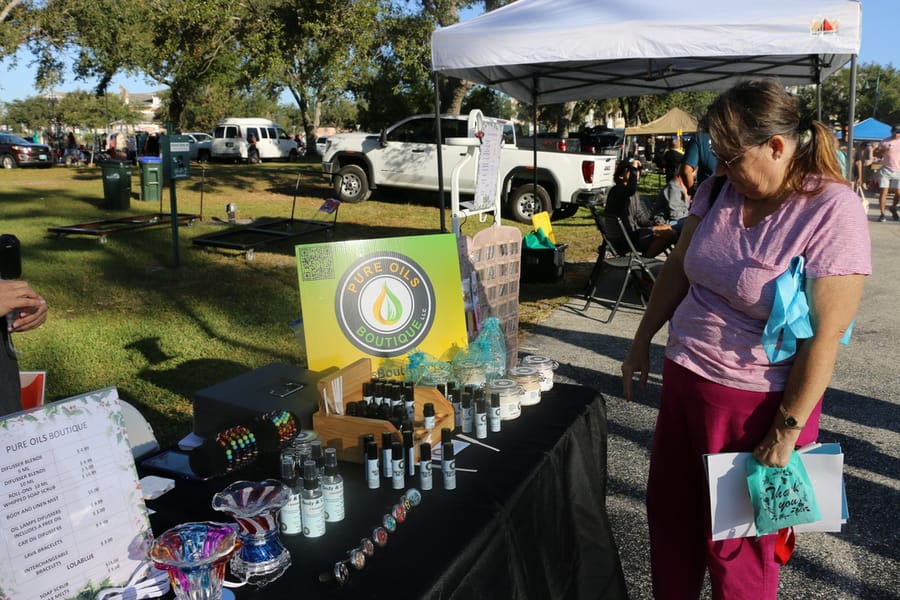 Community_Yard_Sale_20231104 (32)