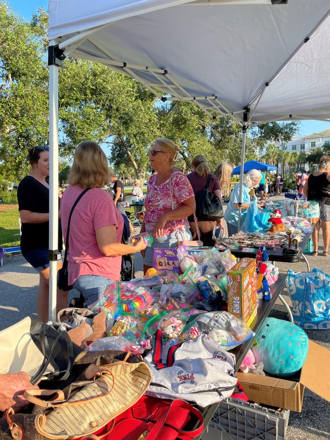 Community_Yard_Sale_09.23(16)