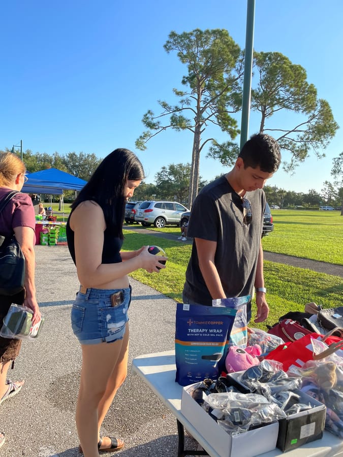 Community_Yard_Sale_09.23(17)