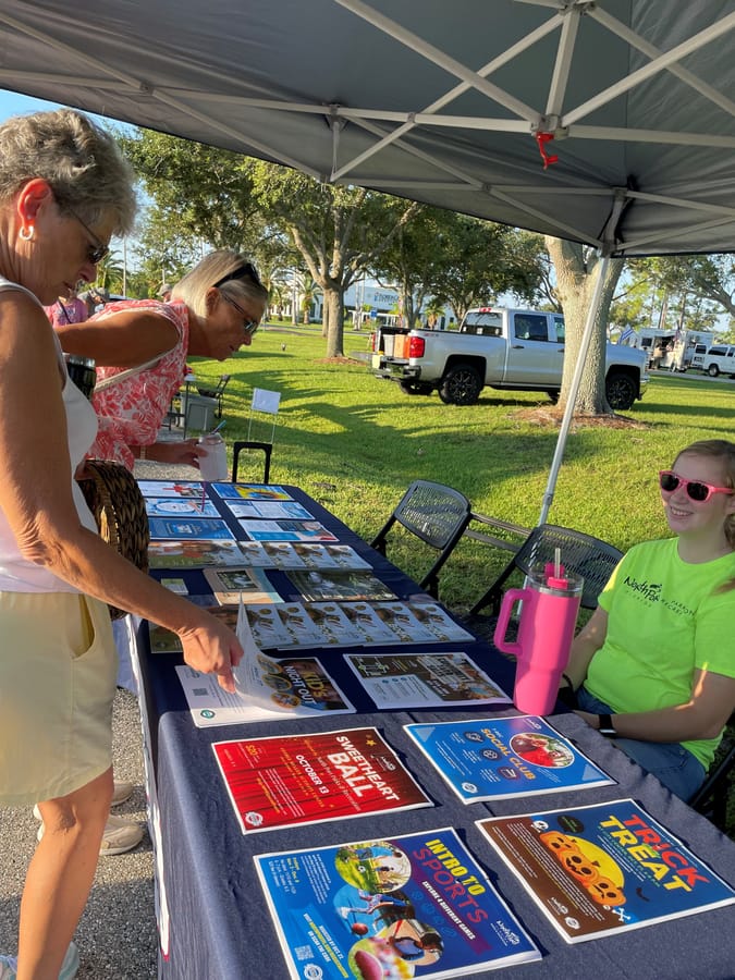 Community_Yard_Sale_09.23(12)