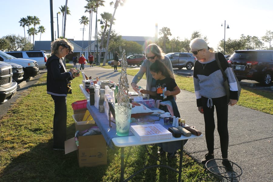 Community_Yard_Sale_20231104 (3)