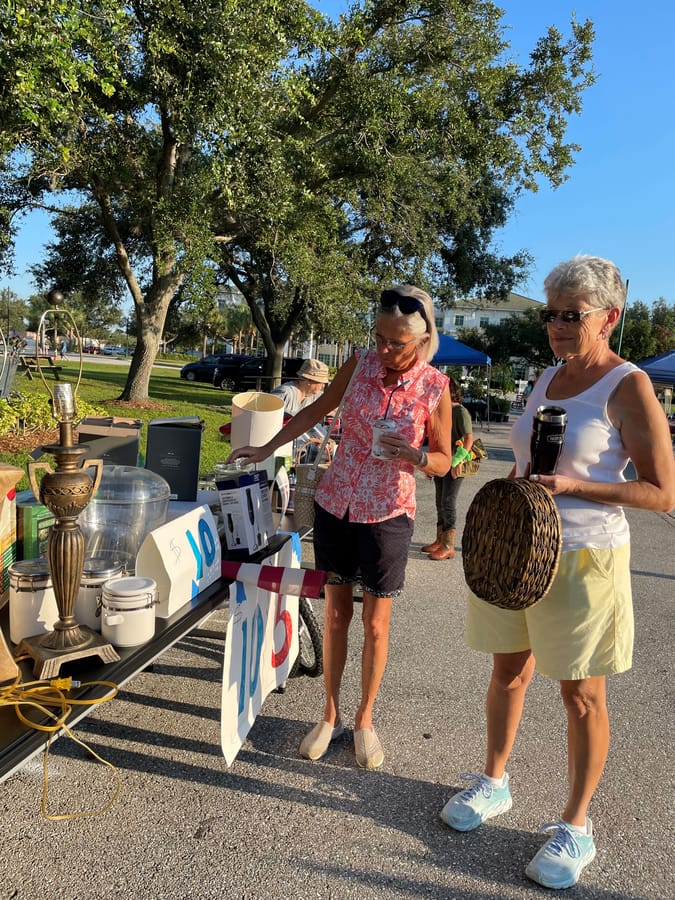 Community_Yard_Sale_09.23(7)