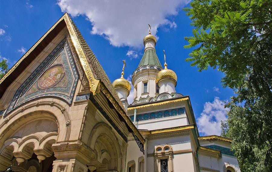 webRNS-Bulgaria-Church1 100423