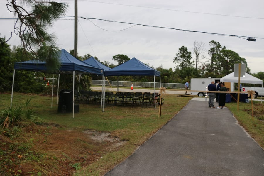 Myakkahatchee_Creek_Trail_Ribbon_Cutting_11.15 (5)