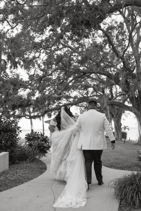 THE BONIFACIOS Janel Herranz Photography