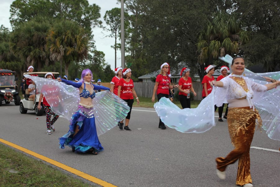 Poinsettia_parade_festival_20231202 (595)