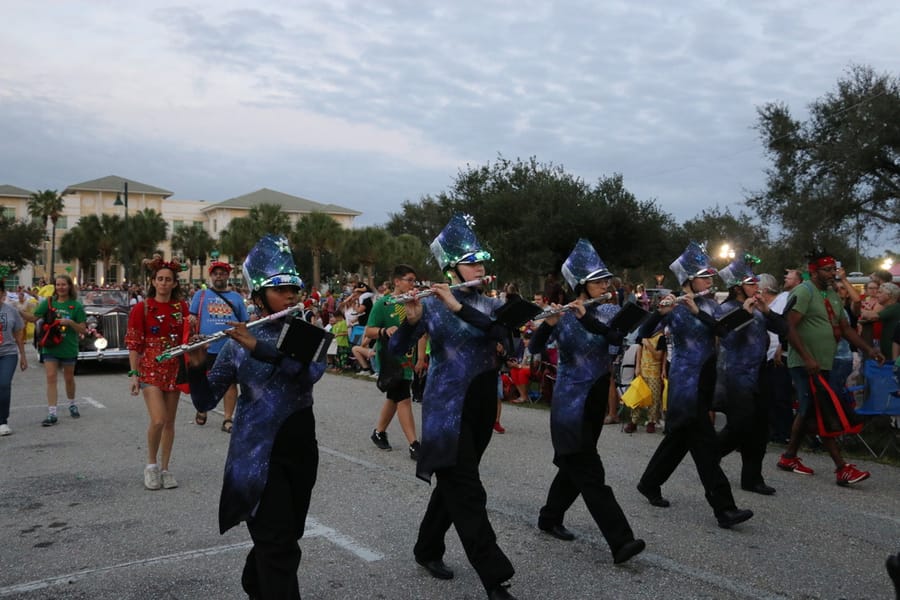 Poinsettia_parade_festival_20231202 (222)