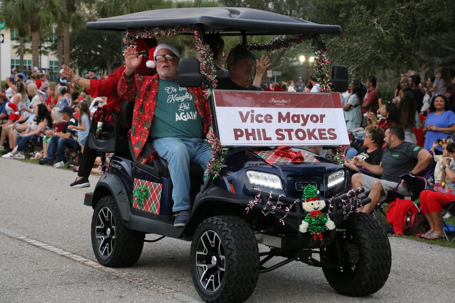Poinsettia_parade_festival_20231202 (118)