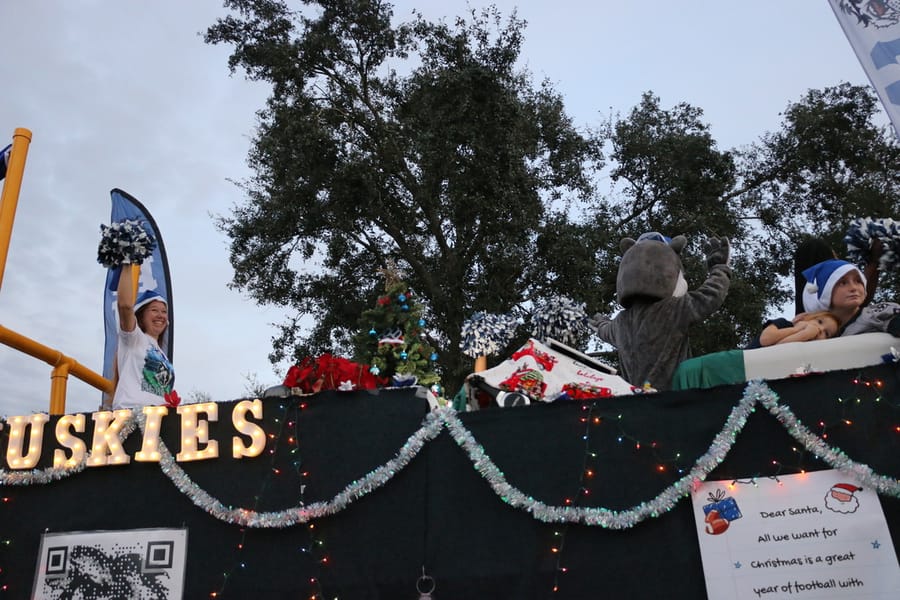Poinsettia_parade_festival_20231202 (244)
