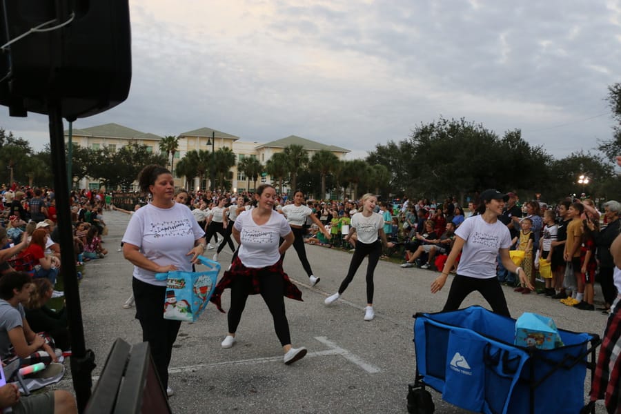 Poinsettia_parade_festival_20231202 (145)