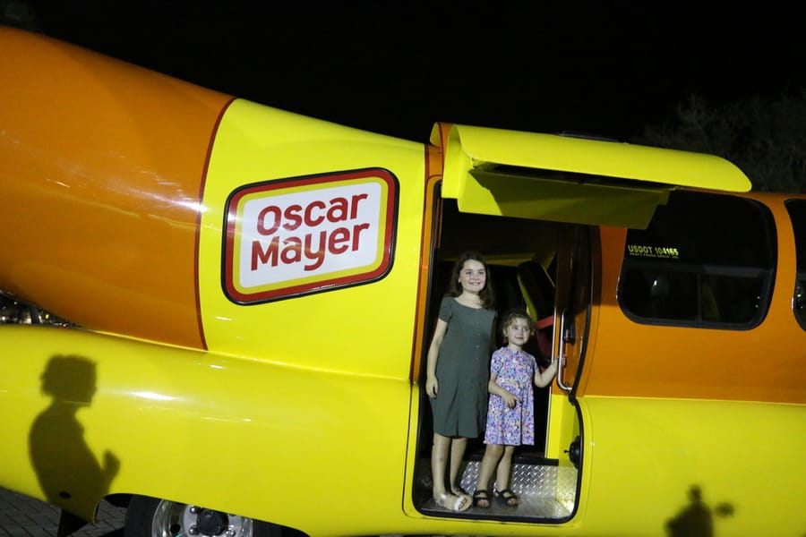 Poinsettia_parade_festival_20231202 (476)