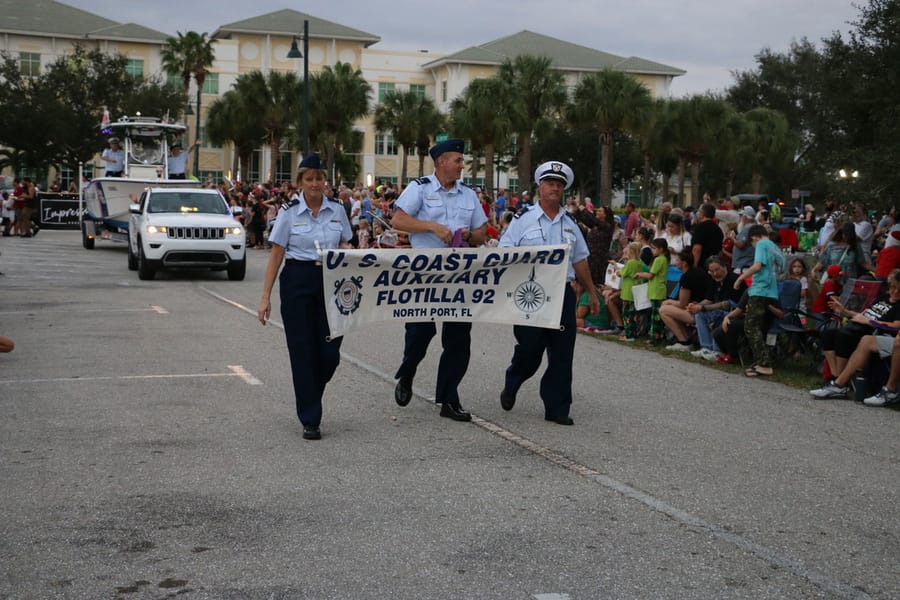 Poinsettia_parade_festival_20231202 (136)
