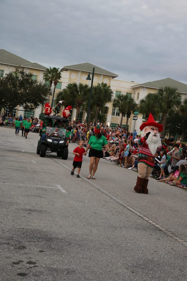 Poinsettia_parade_festival_20231202 (102)