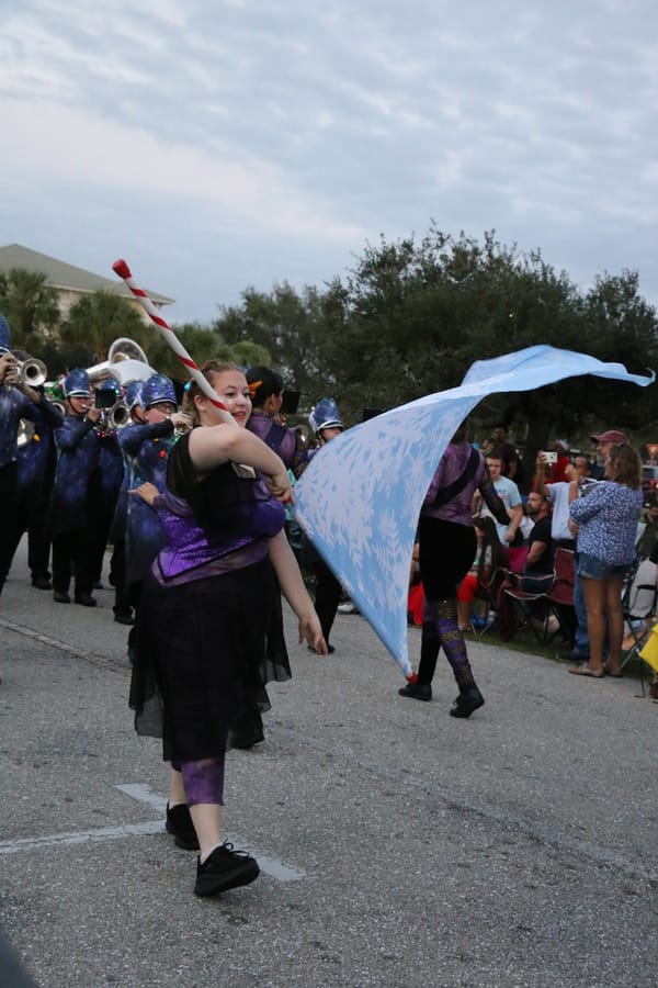 Poinsettia_parade_festival_20231202 (209)