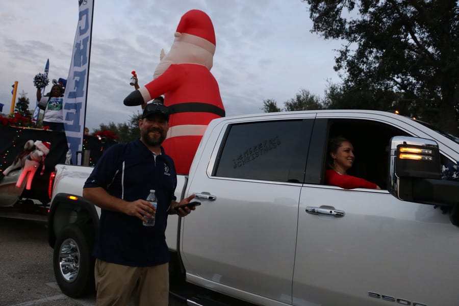 Poinsettia_parade_festival_20231202 (241)
