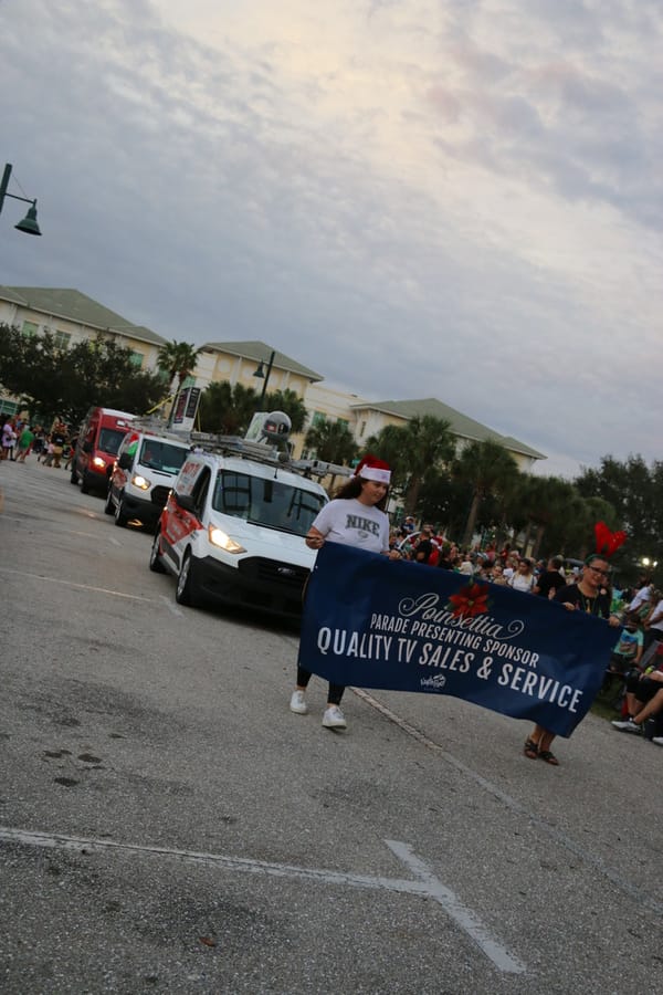 Poinsettia_parade_festival_20231202 (126)