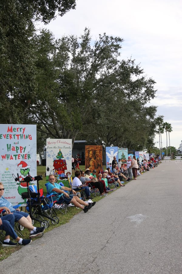 Poinsettia_parade_festival_20231202 (32)