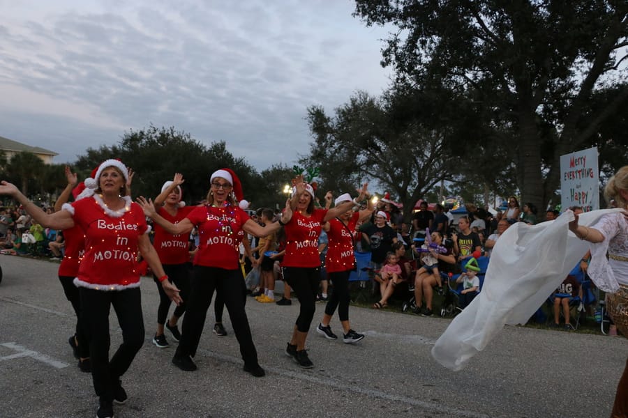 Poinsettia_parade_festival_20231202 (235)