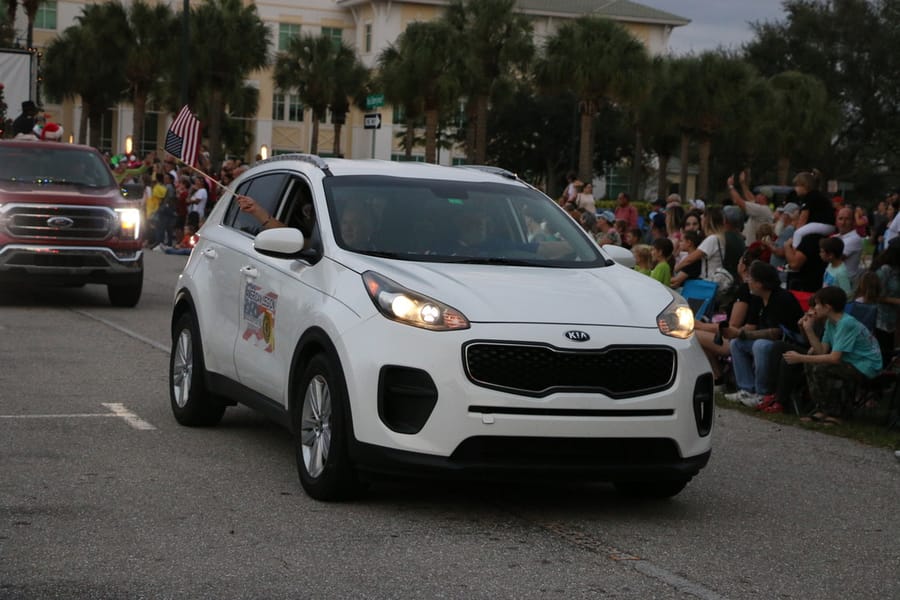 Poinsettia_parade_festival_20231202 (161)